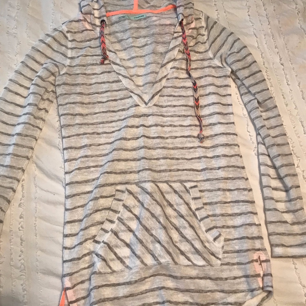 NWOT pullover